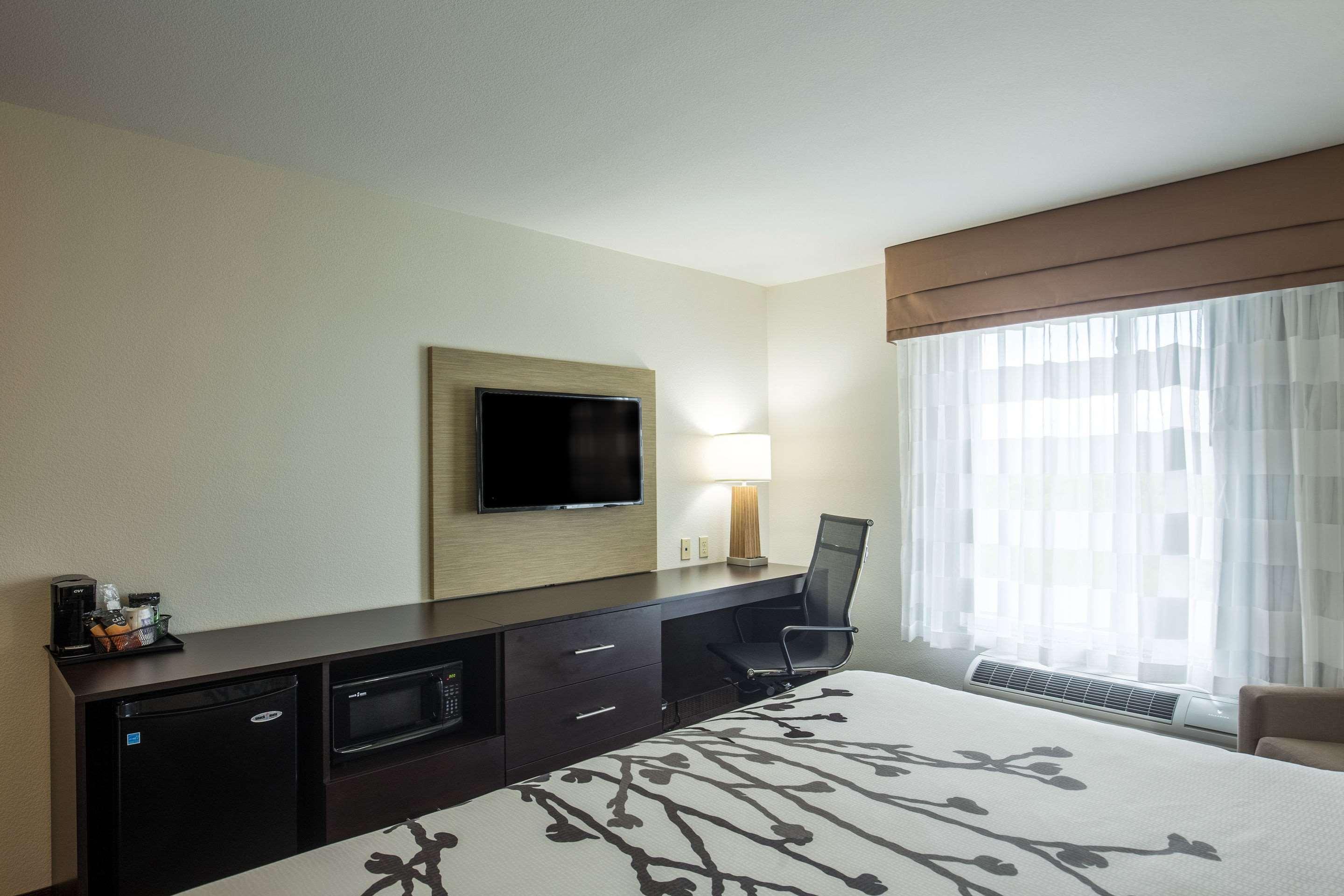 Sleep Inn & Suites Инглсайд Экстерьер фото